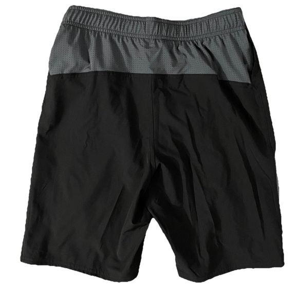 Nike Small Men’s Color-blocked Black Swim Trunks 9” Contend Water-Repellent NWT - Picture 2 of 2